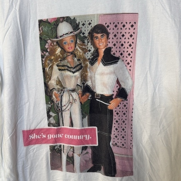 Barbie She's Gone Country Short Sleeve Graphic Tee Shirt Size XL - Picture 4 of 4